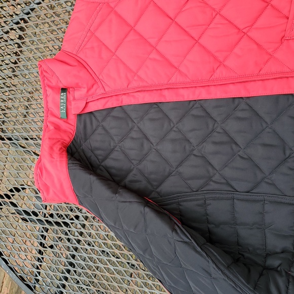 Vest - Picture 3 of 5